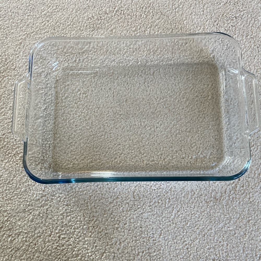 Anchor 5 Quart Baking Dish - Picture 2 of 5